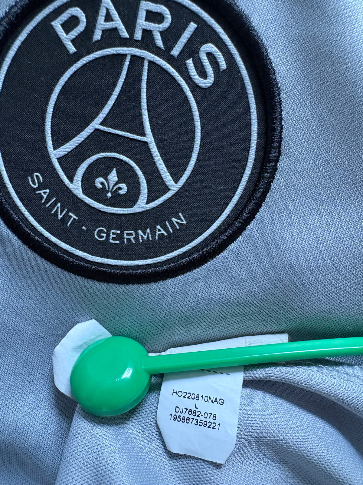 PSG Authentic Away Shirt 2022/23 (L)