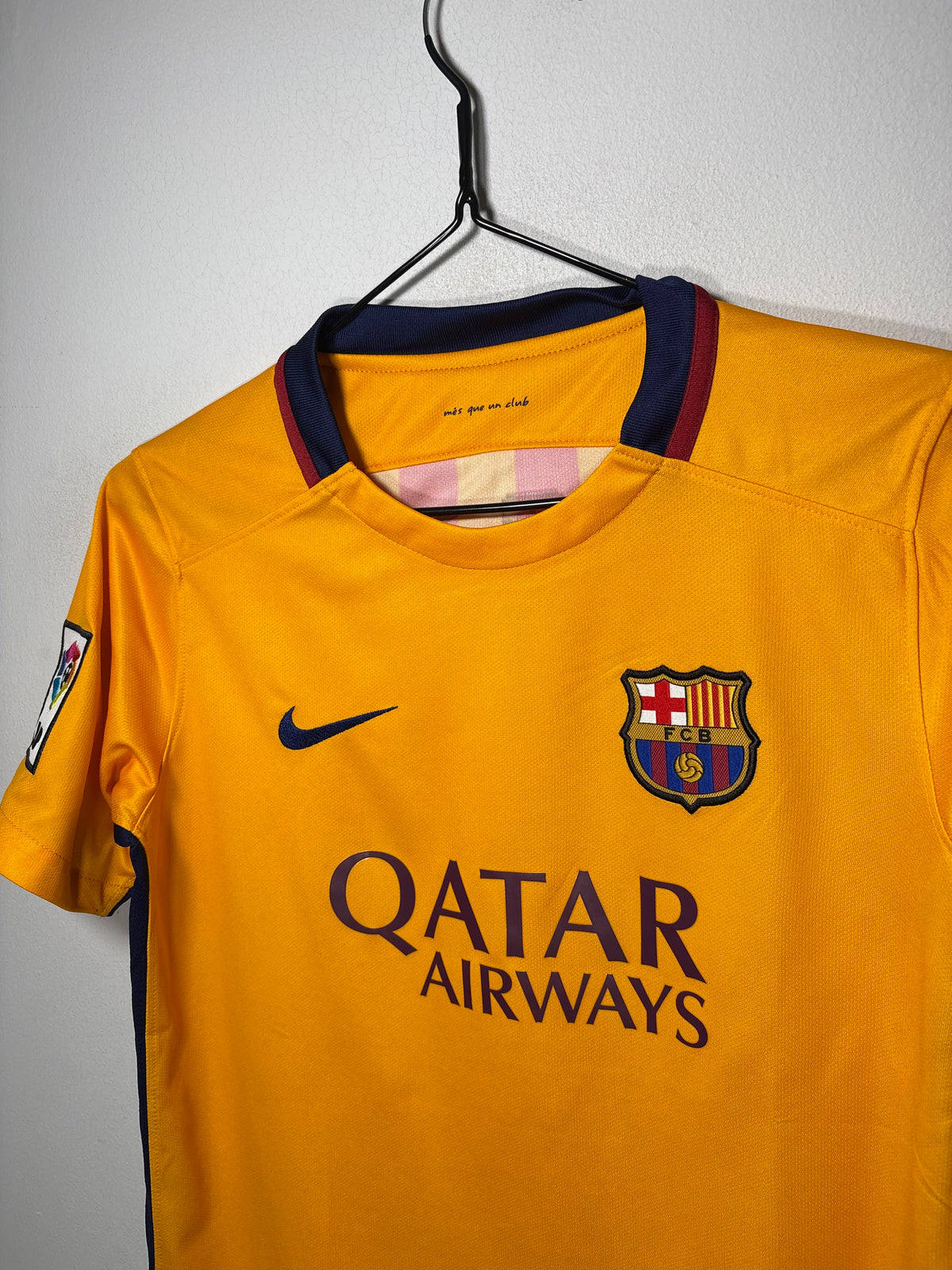 Barcelona Authentic Away Shirt 2015/16 (LK)