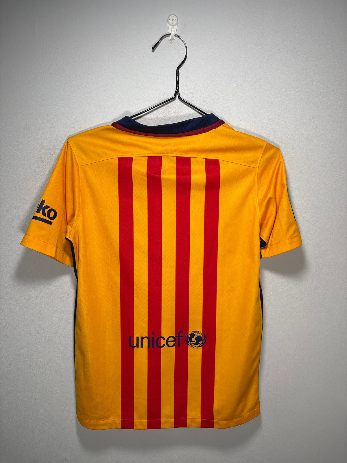 Barcelona Authentic Away Shirt 2015/16 (LK)
